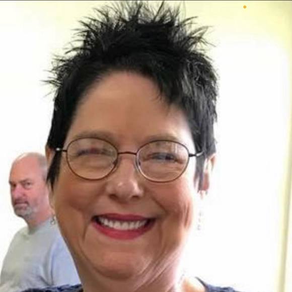 Meet your Posher, Robin - Picture 1 of 1